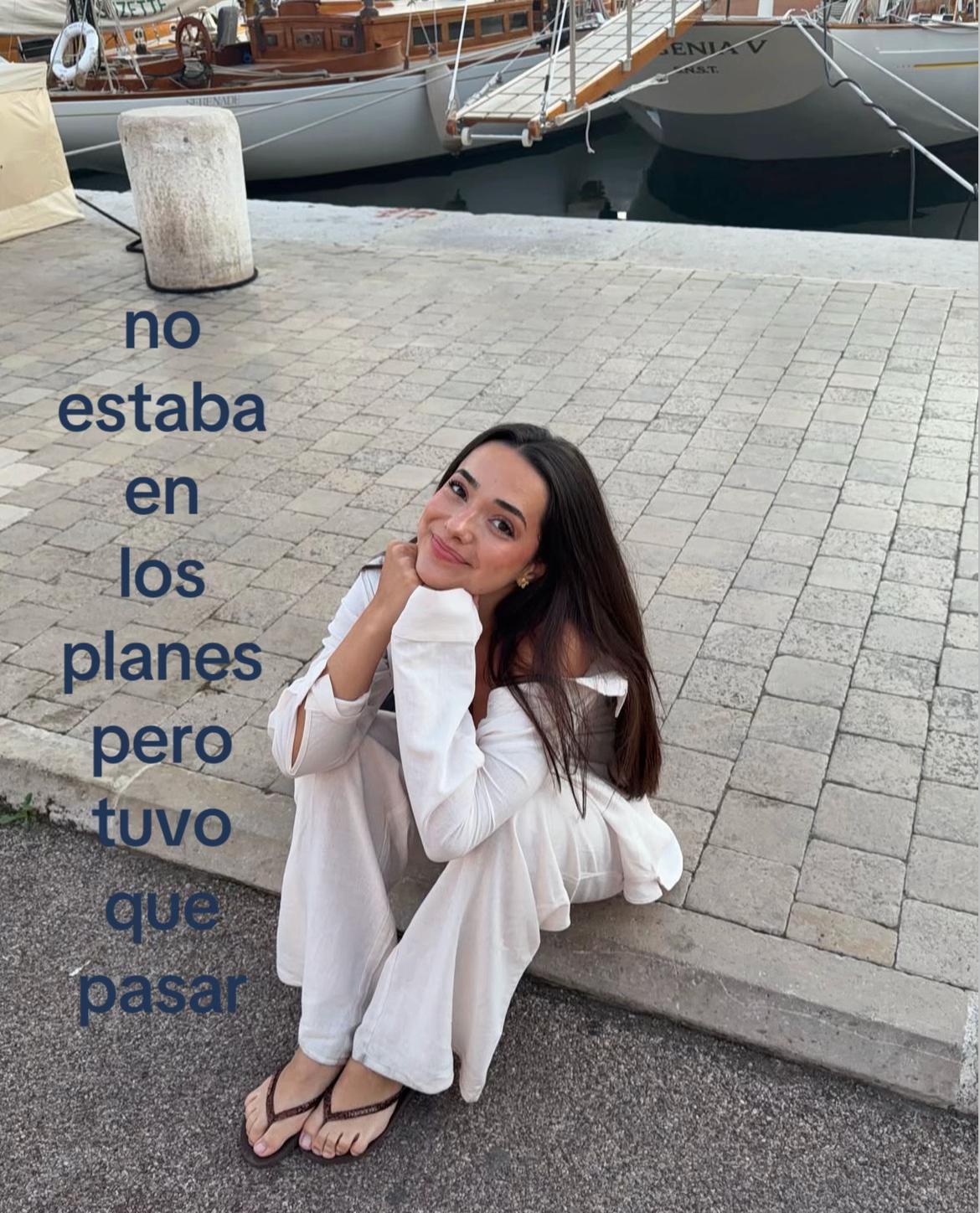 @🧏🏻&zwj;♀️