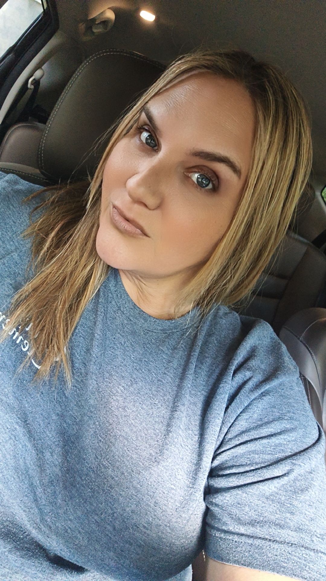 @AshleyChalet