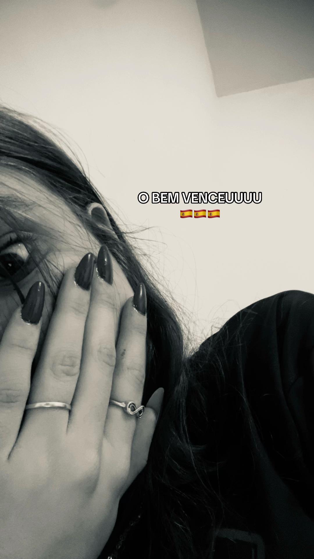@Fernandacontee