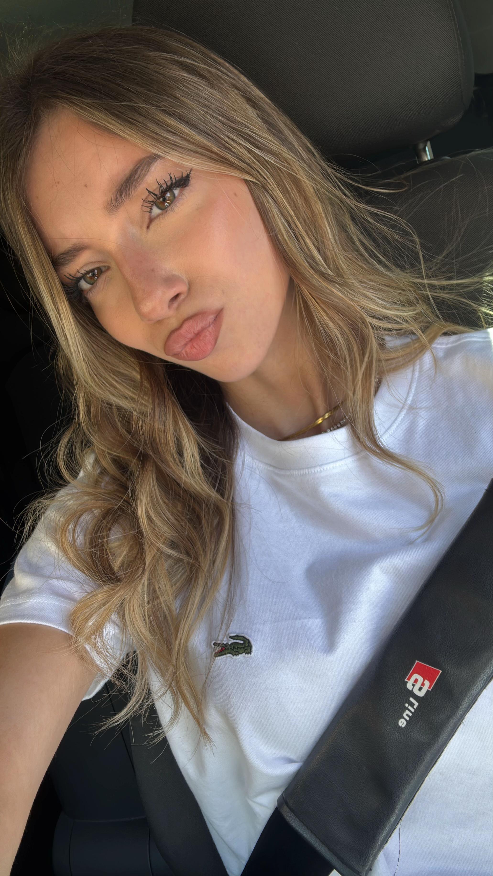 @Giuliana Cassar&aacute;