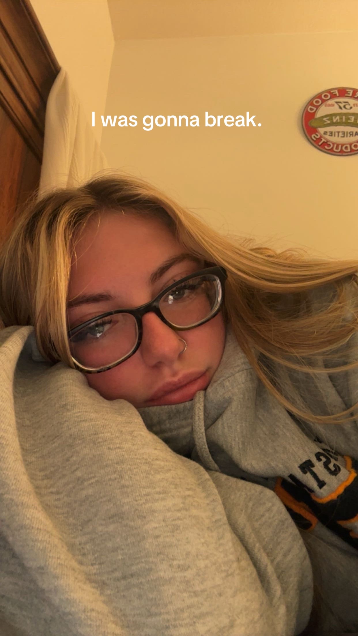 @mo