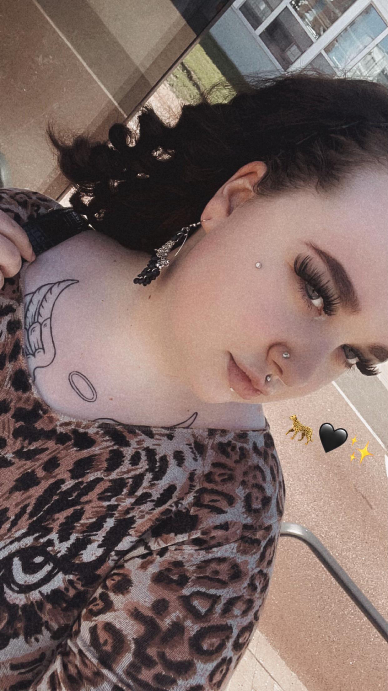 @M E H U U 🤍🕊️