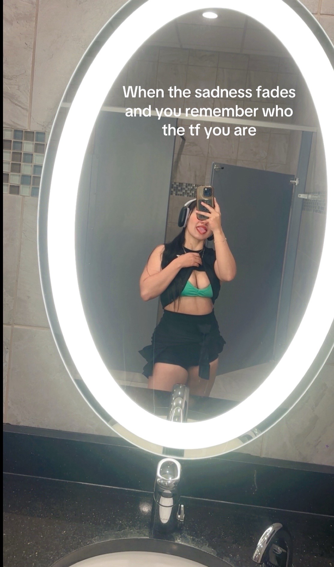 @❀.