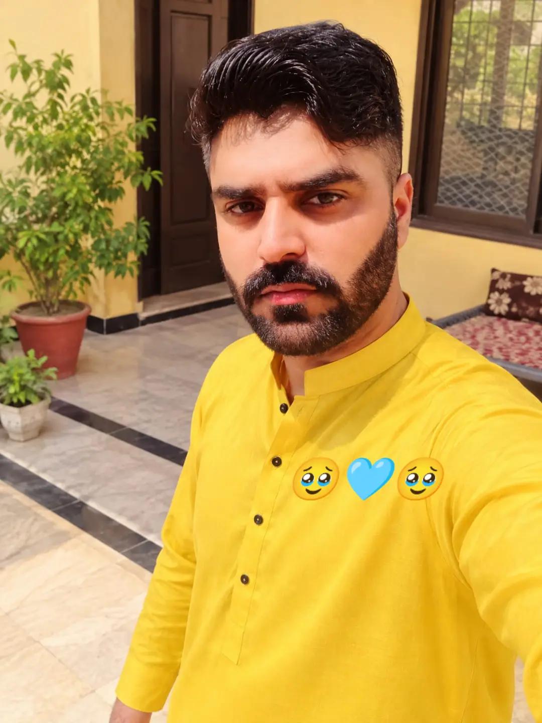 @👍👑(شہزادہ)👑 (بادشاہ )👑👍🖤