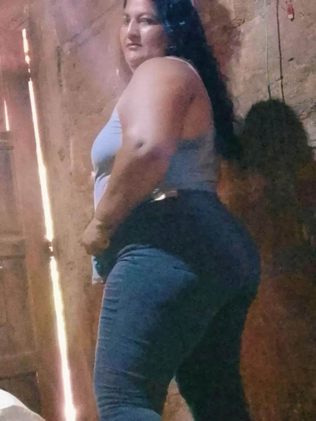 @Martínez