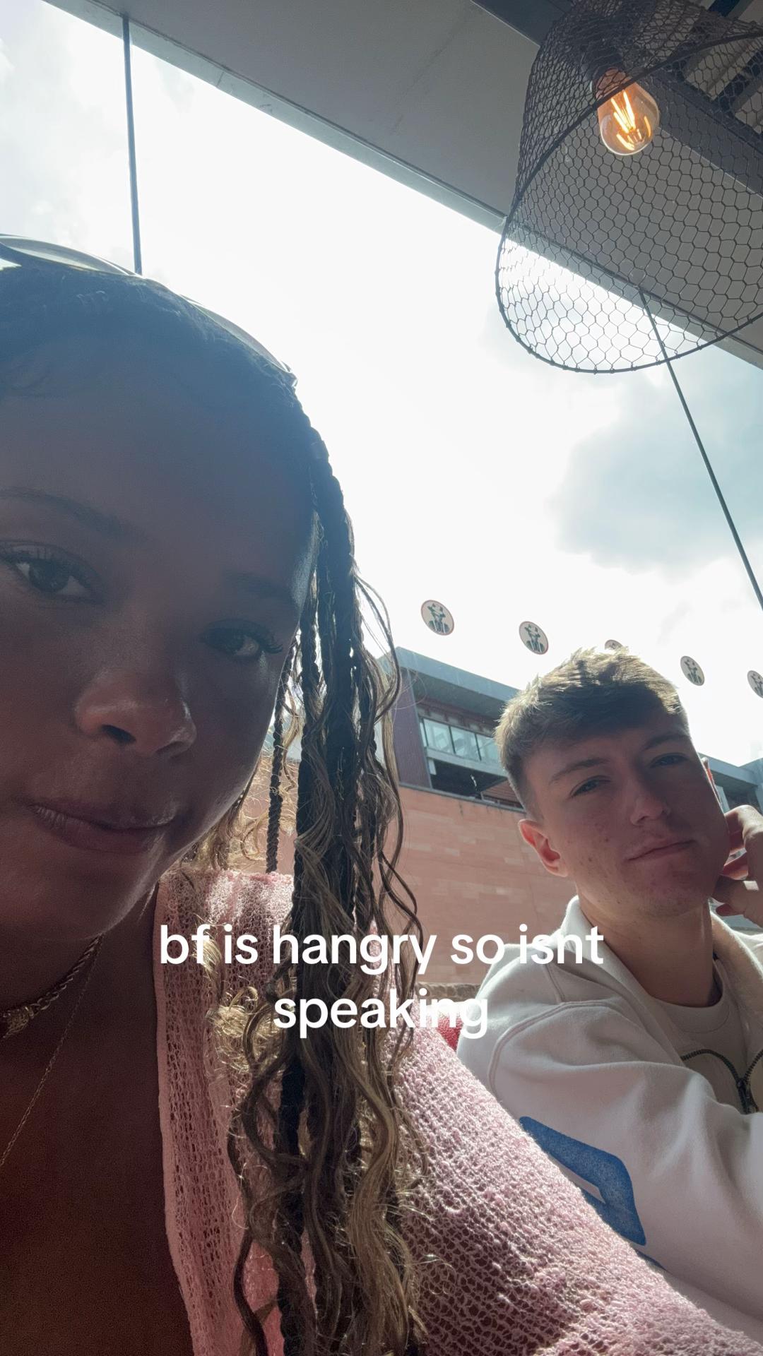 @rhi🏜️
