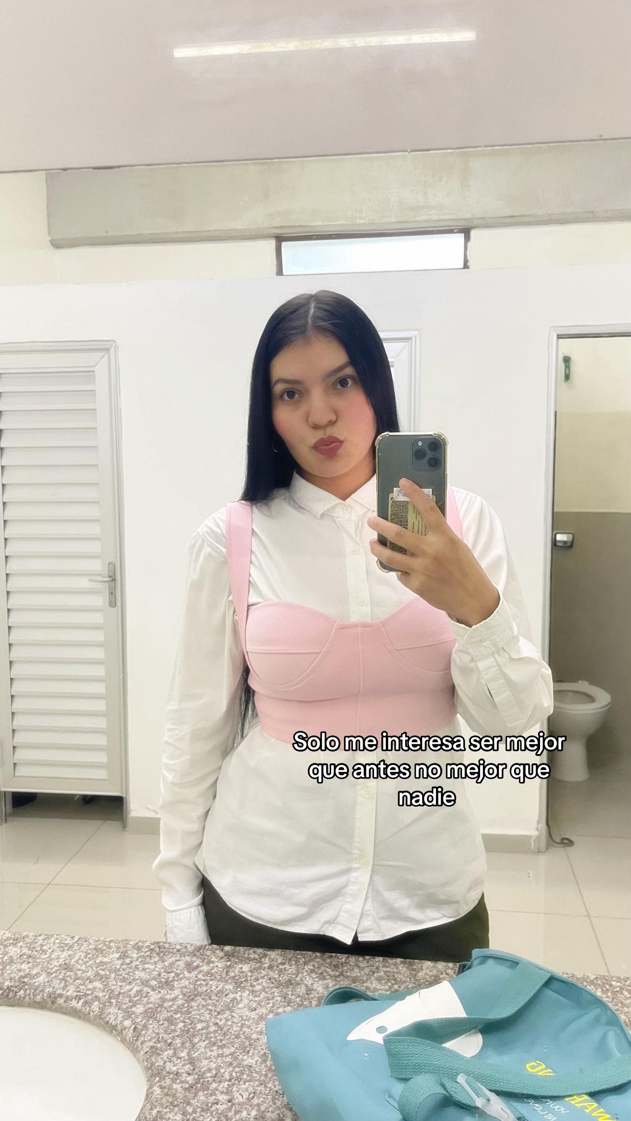 @Laura🌙