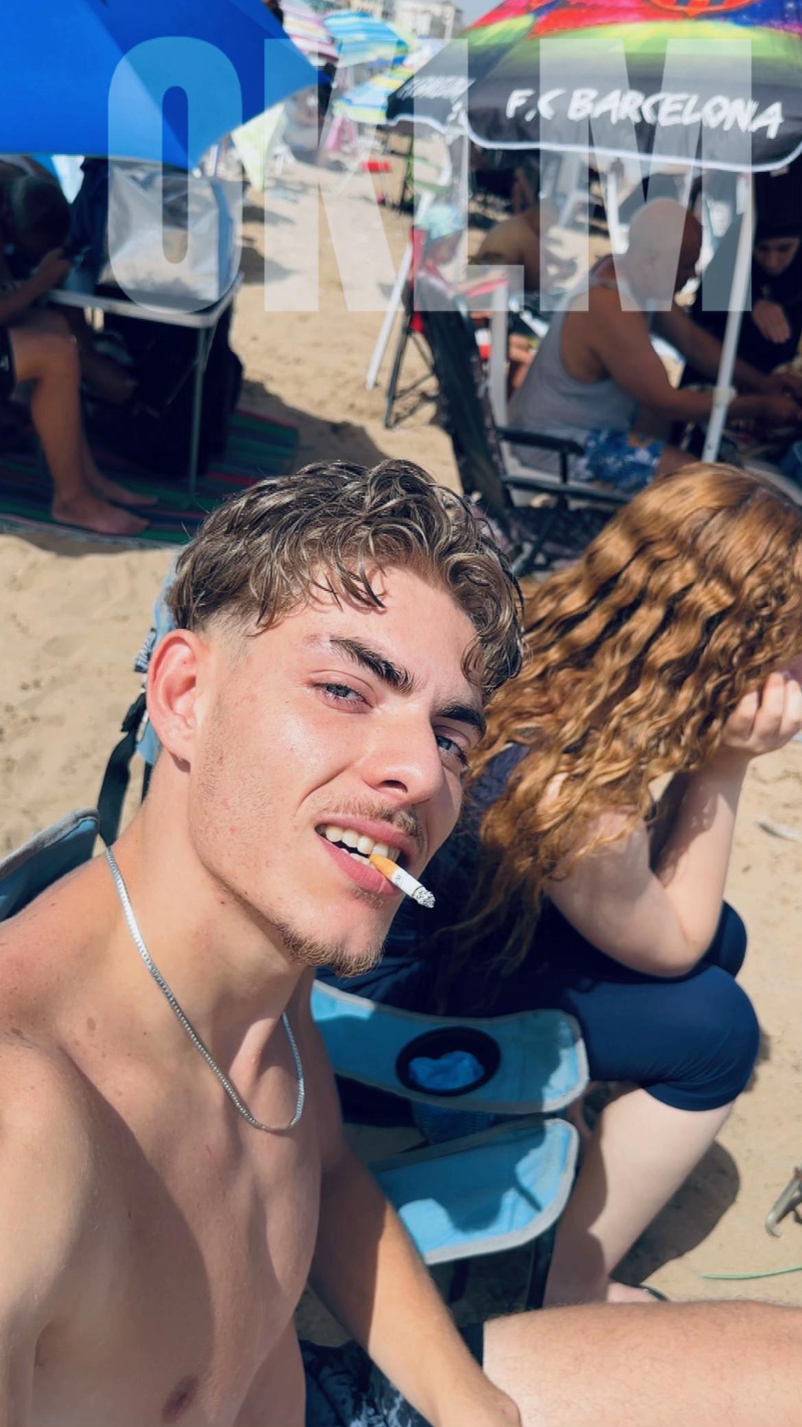 @🍷
