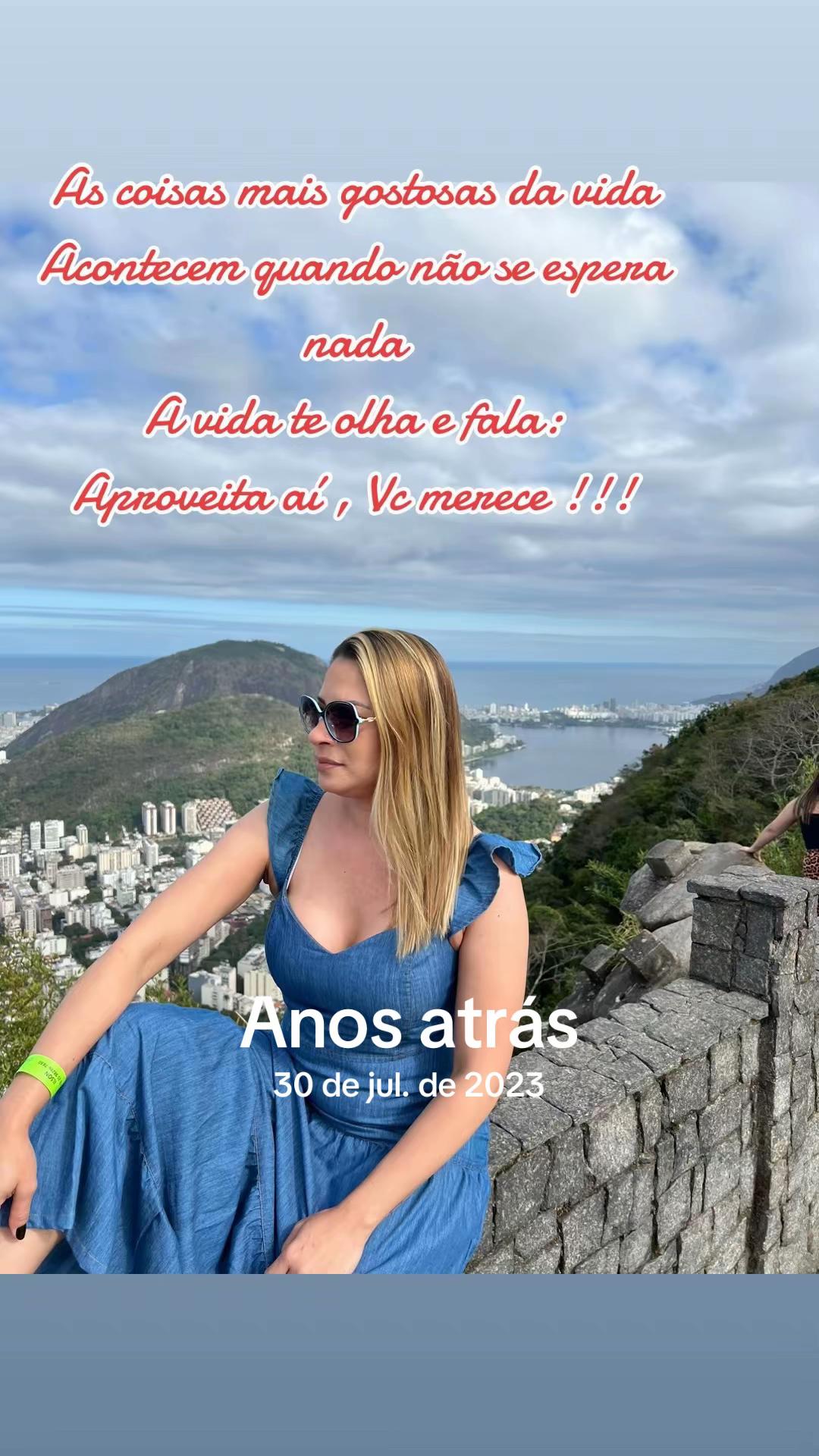 @Vivi Santos