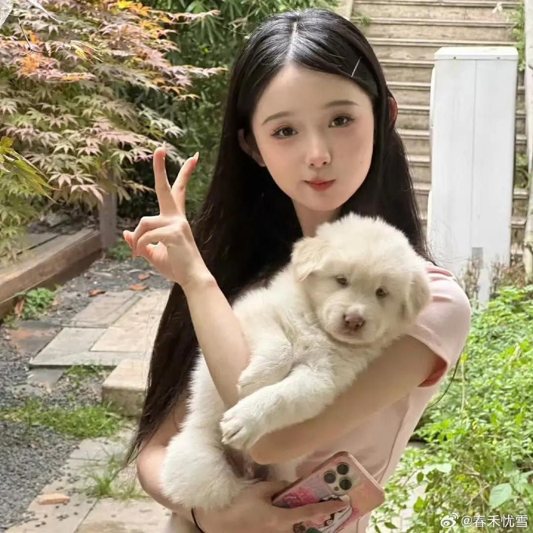 @𝑴𝒐𝒄𝒉𝒊🧸