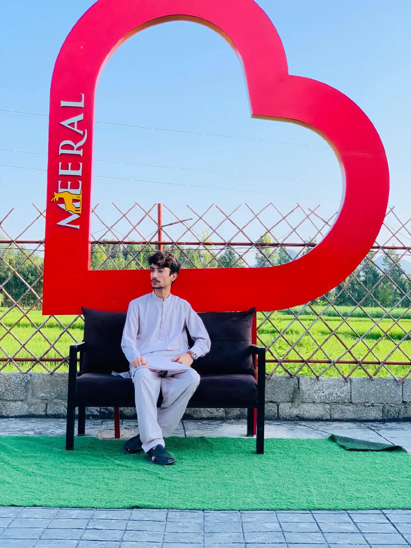 @🫅🏻 𝙎 𝙊 𝙃 𝘼 𝙄 𝙇 🏇🏻