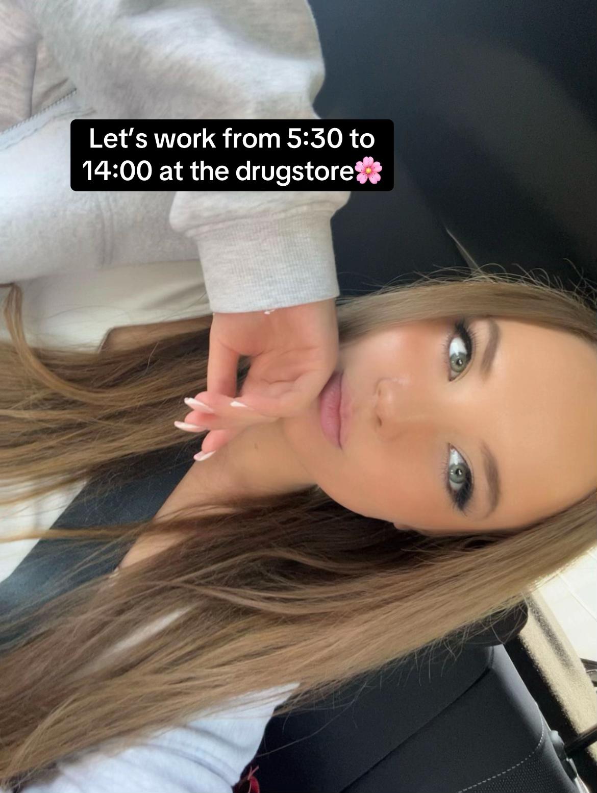 @Julia🌸
