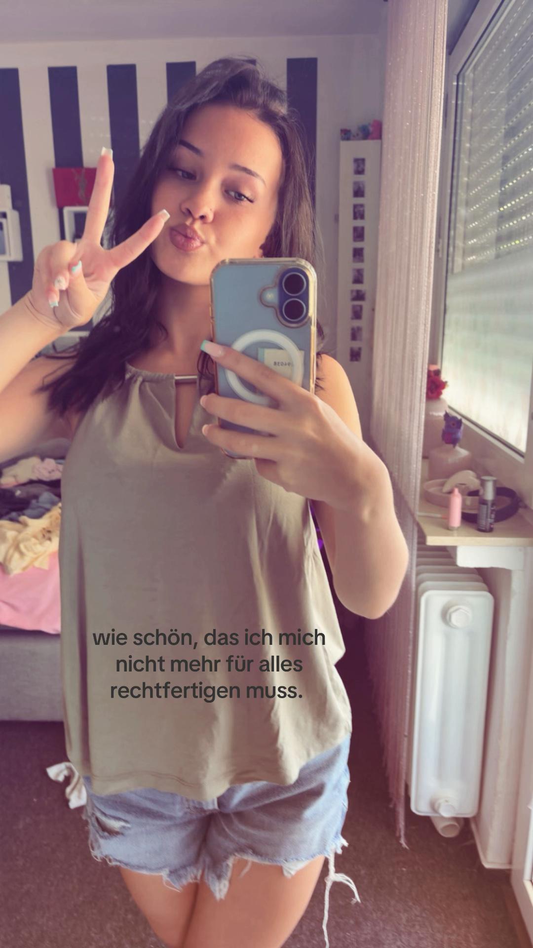 @𝑳𝒾𝒍𝒍𝒚ᥫ᭡