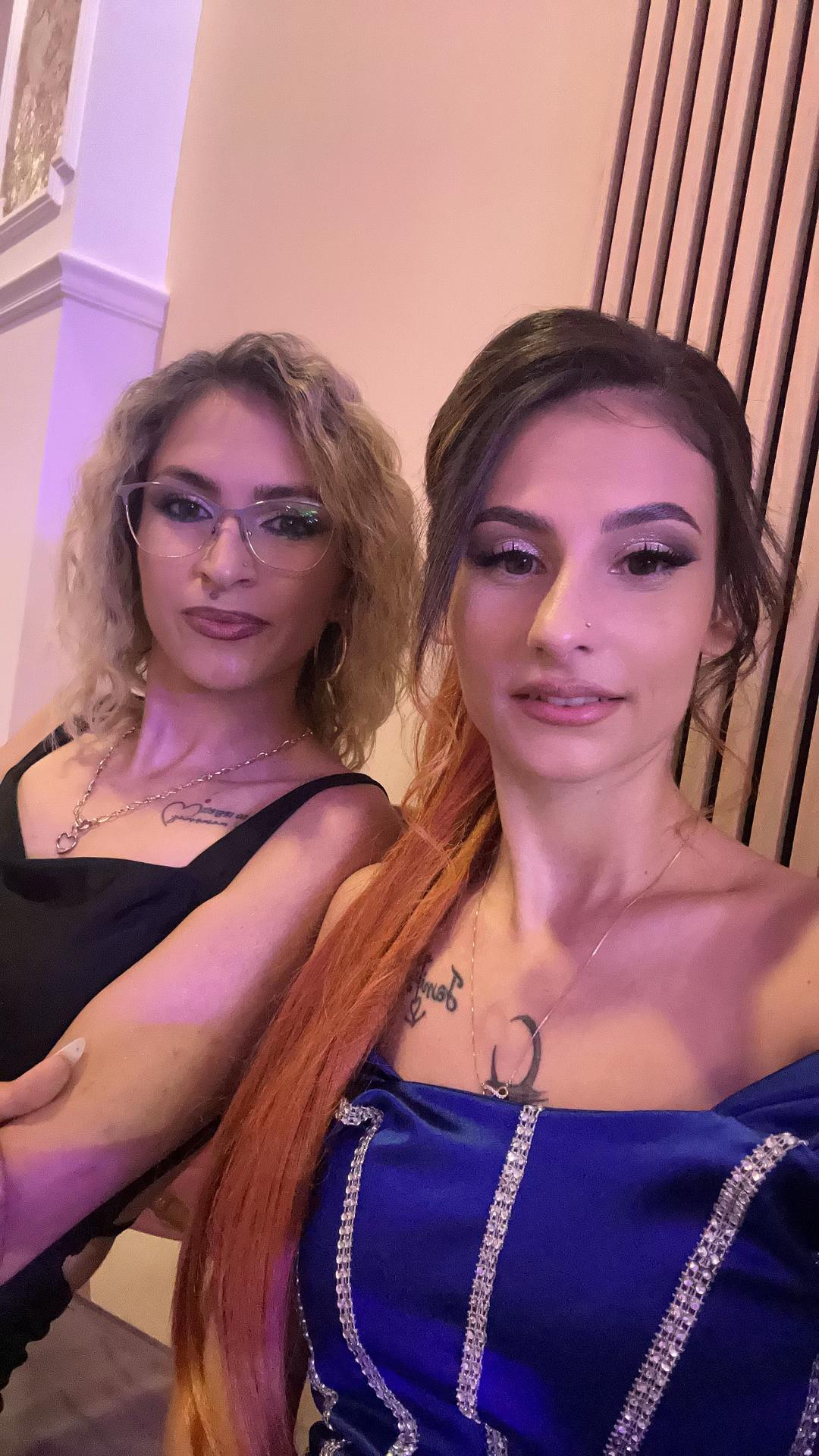@AnaMaria18