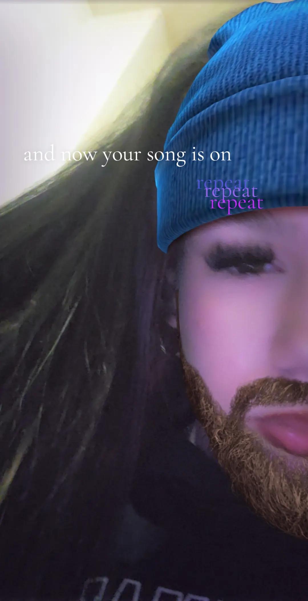 @???