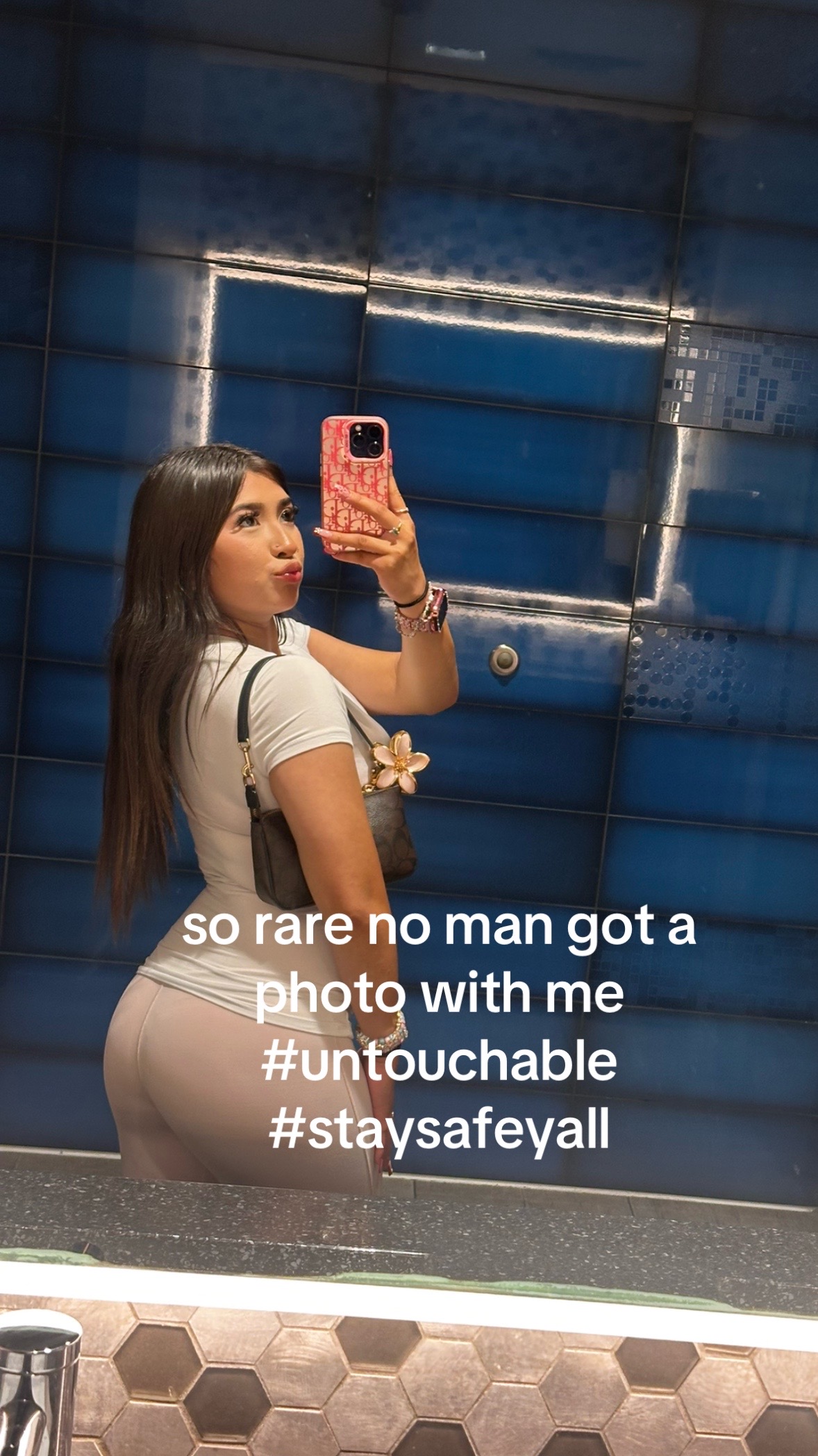 @Des<3