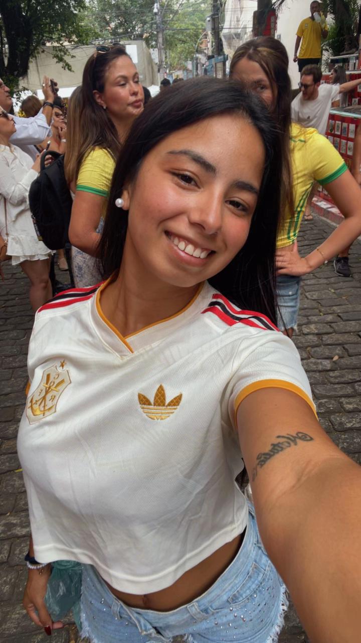 @Agustina