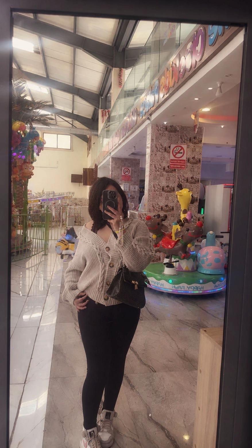 @🖤