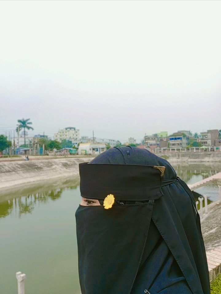 @Mst Urmi.đ¸âŖī¸