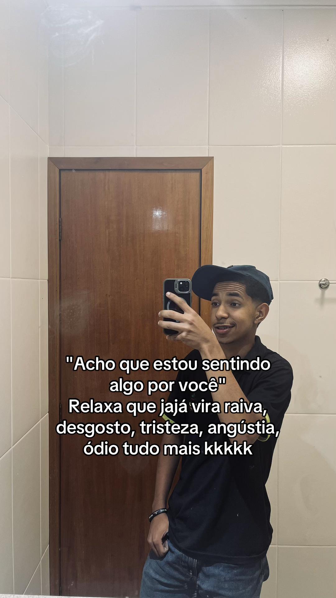@lisonzin_uai