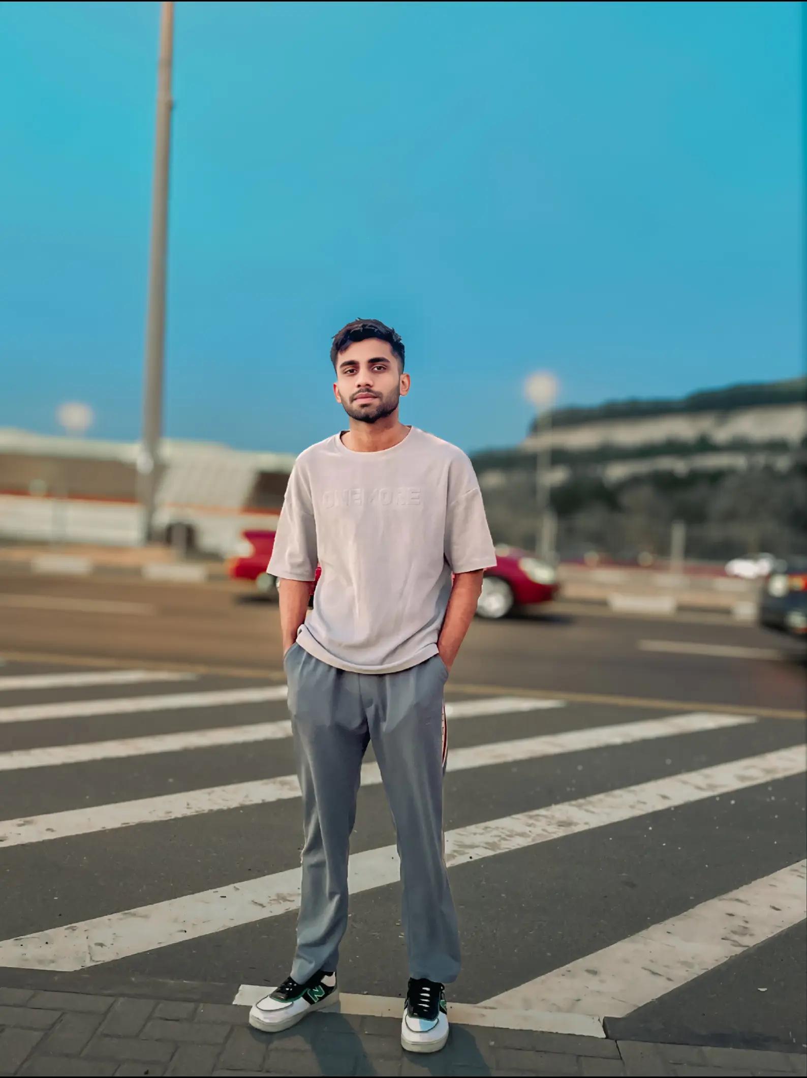 @Nαʝʝυ 🕷️