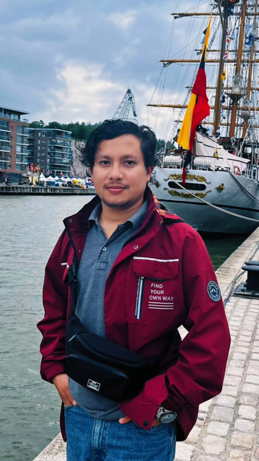 @🎸Subash Pathak🇳🇵🇫🇮