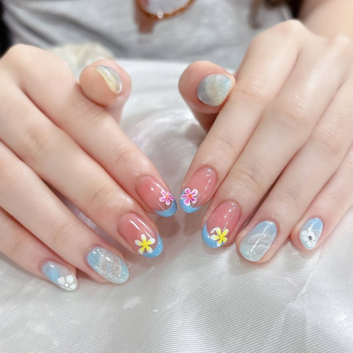 @mie mie nails(နန်းရွှေဝါ)