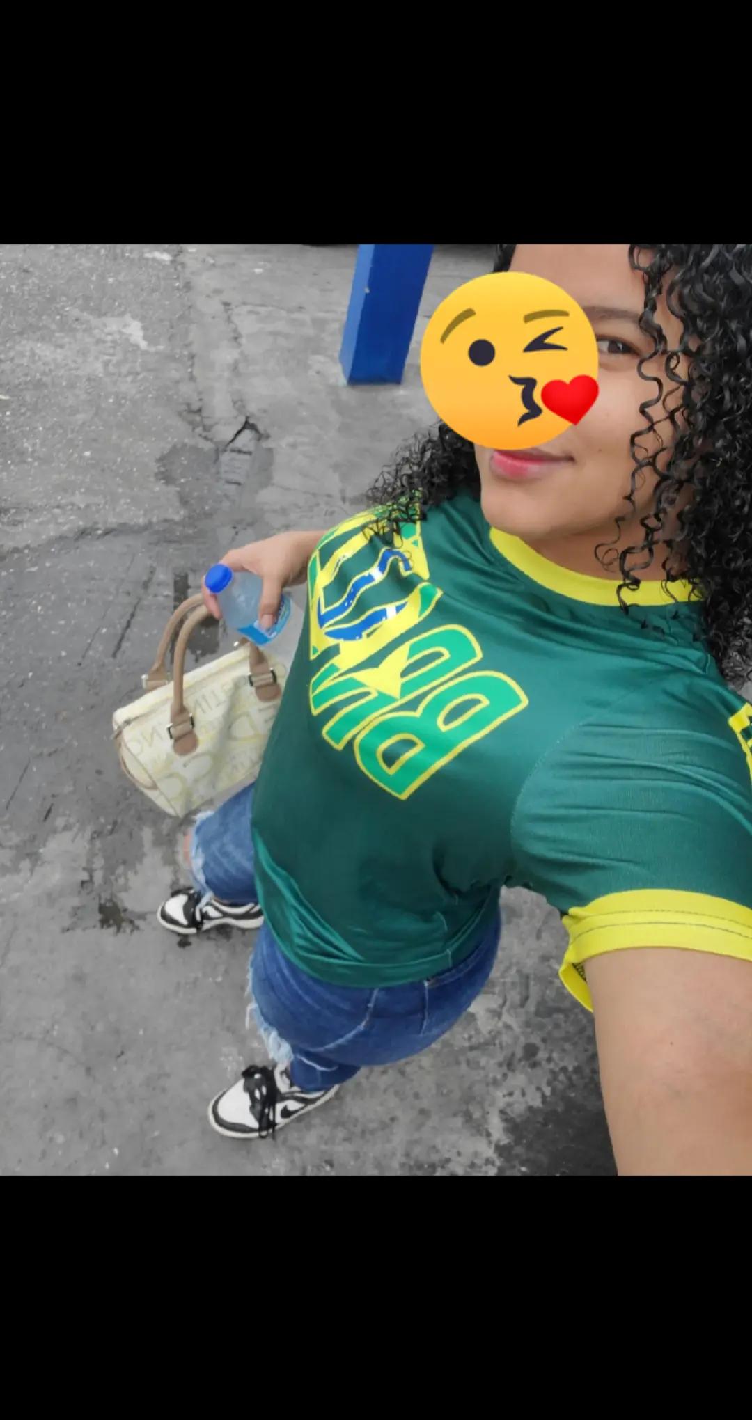 @roxy Hernández