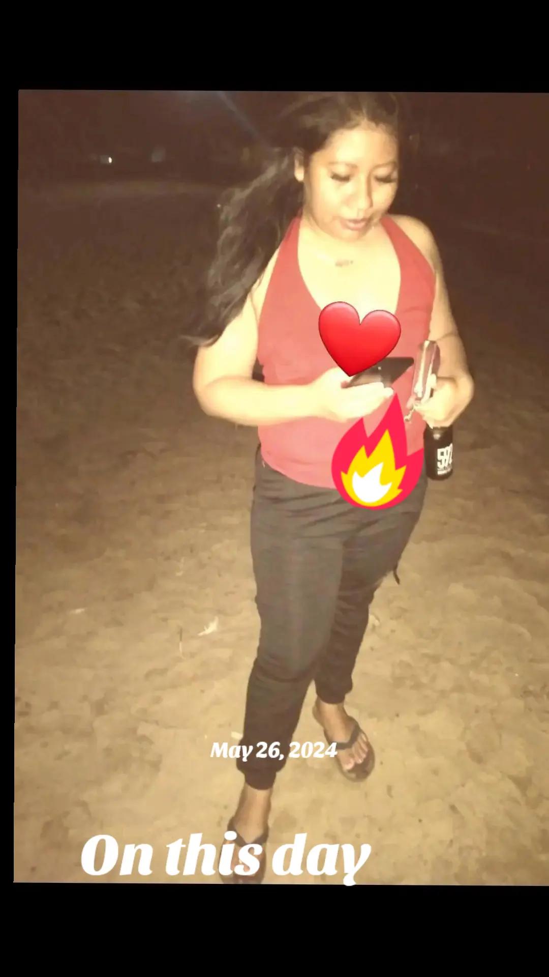 @J 🦋