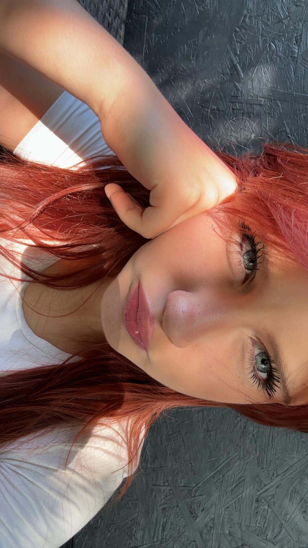 @𝒸𝒽𝑒𝓇𝓇𝓎𝒹𝑜𝓁𝓁 🍒