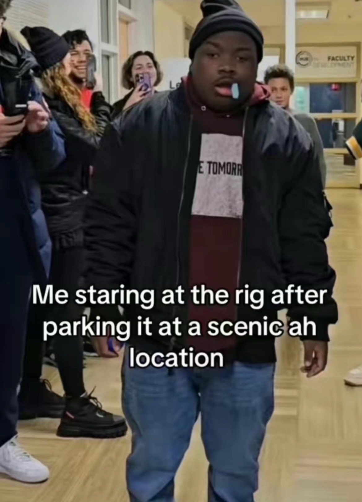 @️