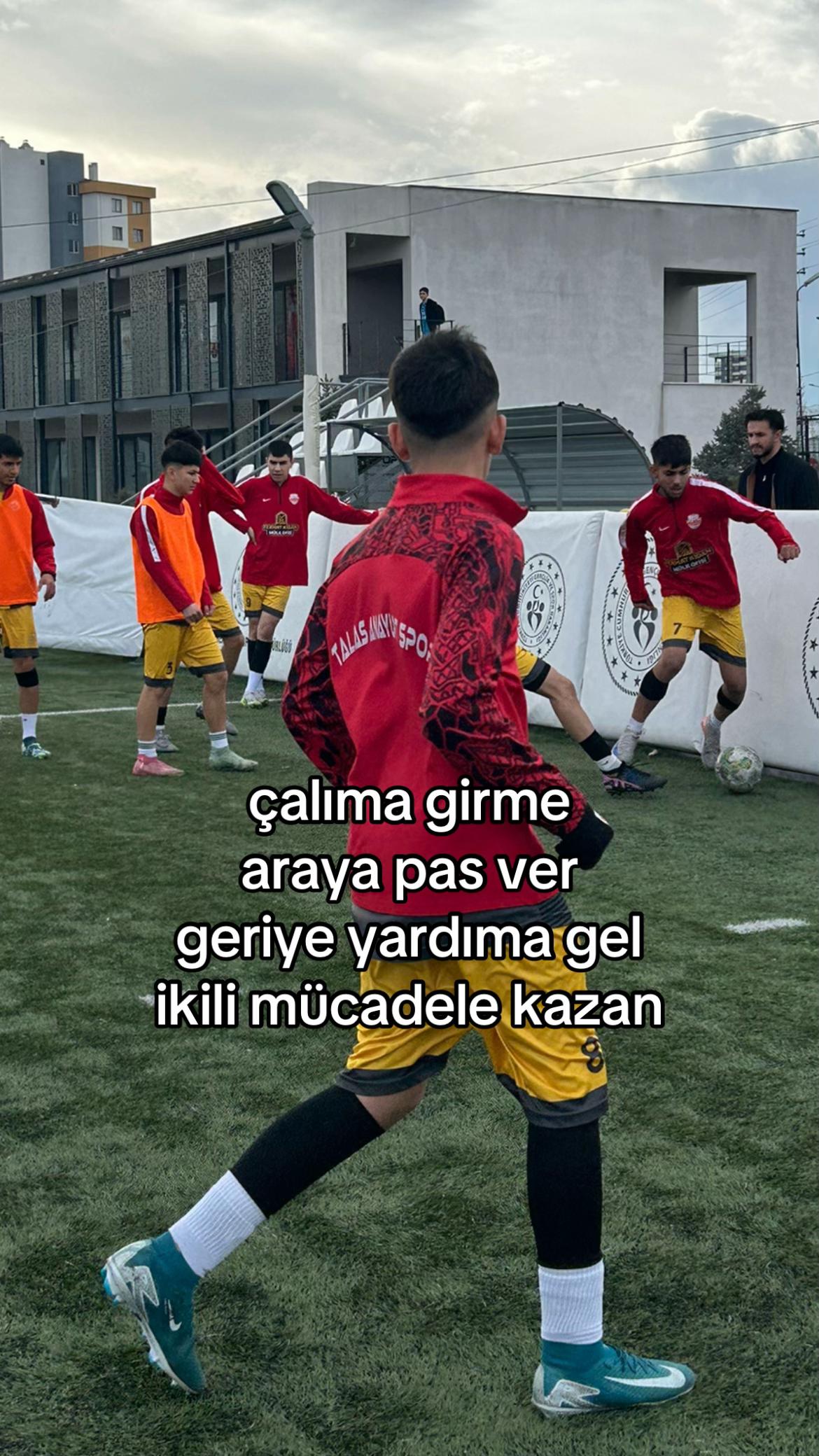 @Y10