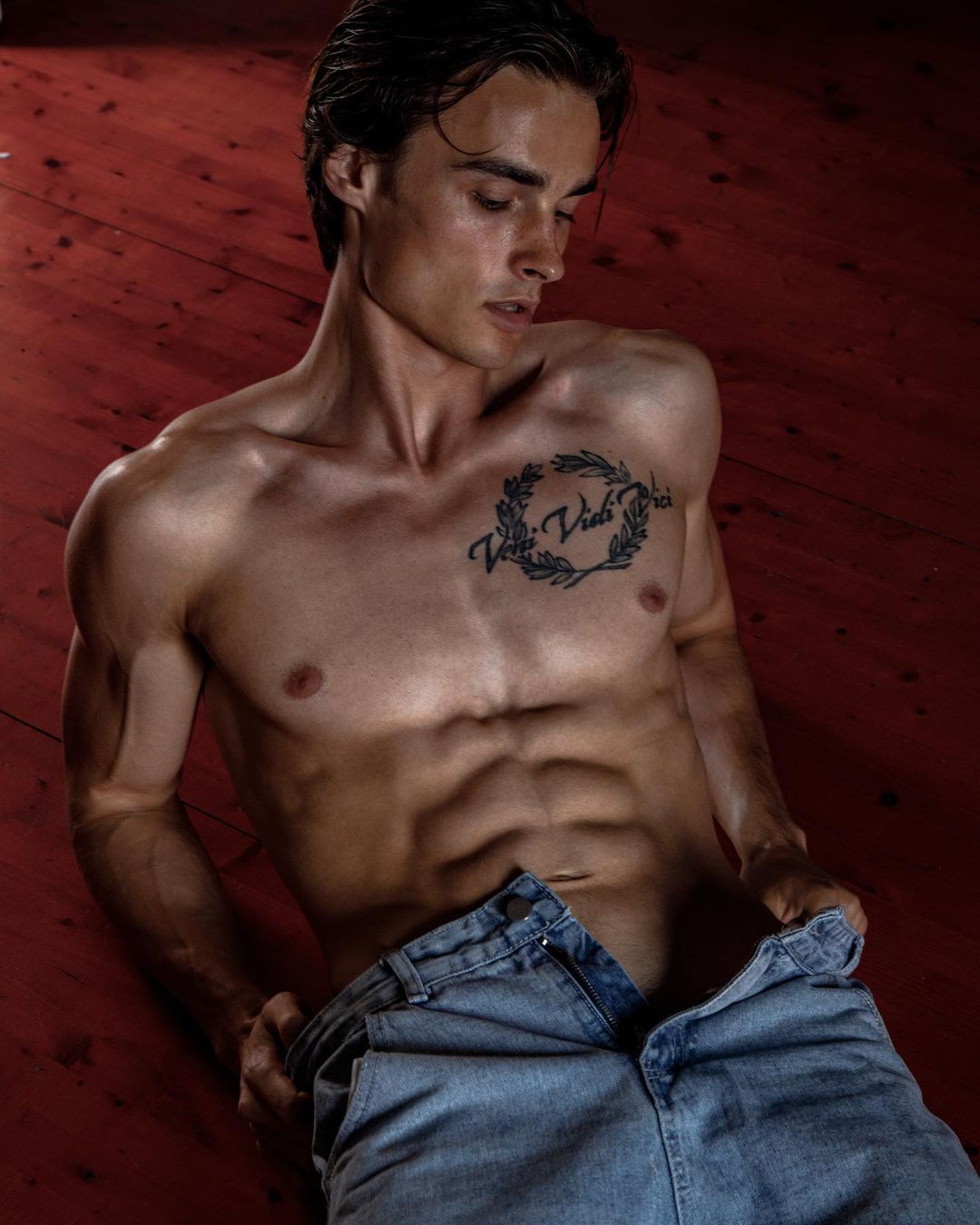 @Hot_b0ys.