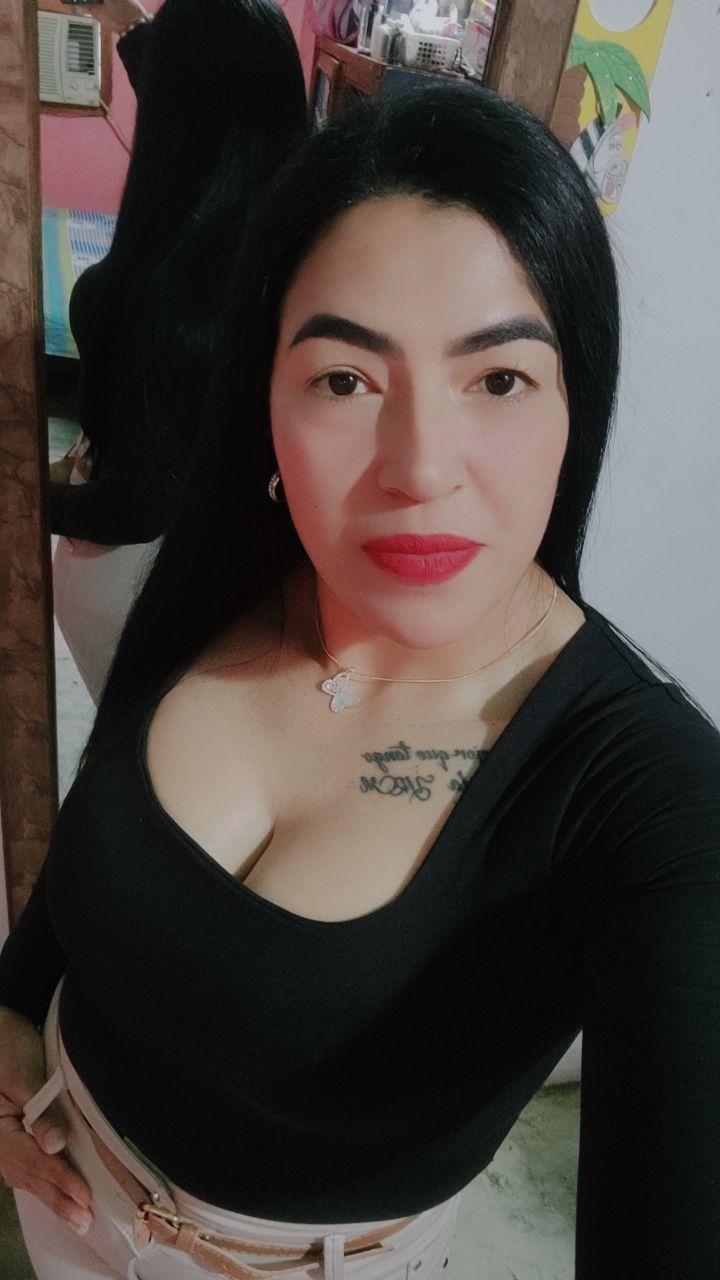 @jessika Flores