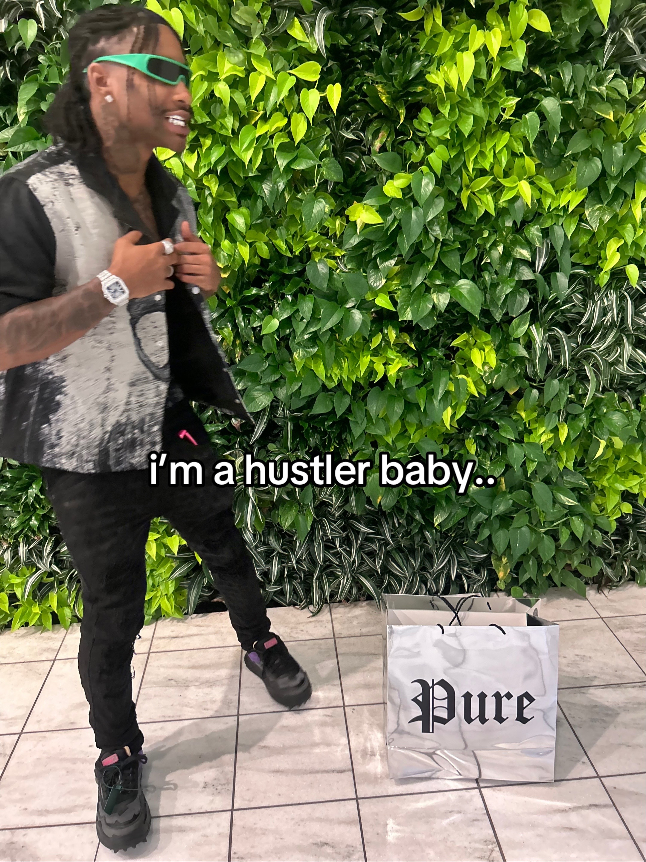 @FamousDebo💔