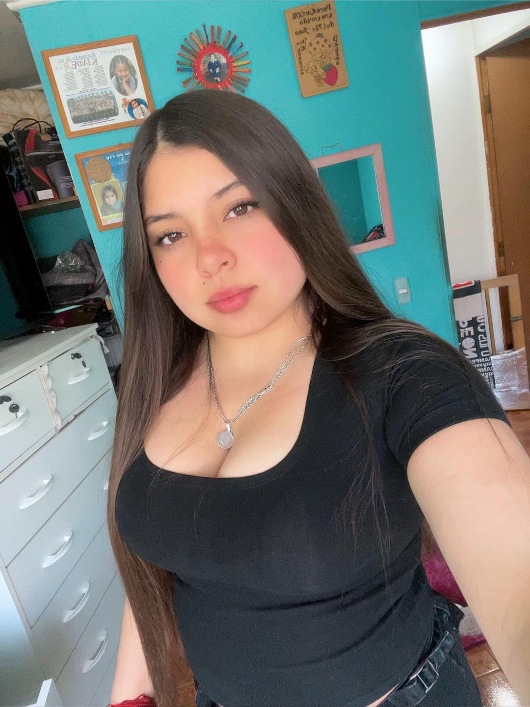 @Carlita 🩵