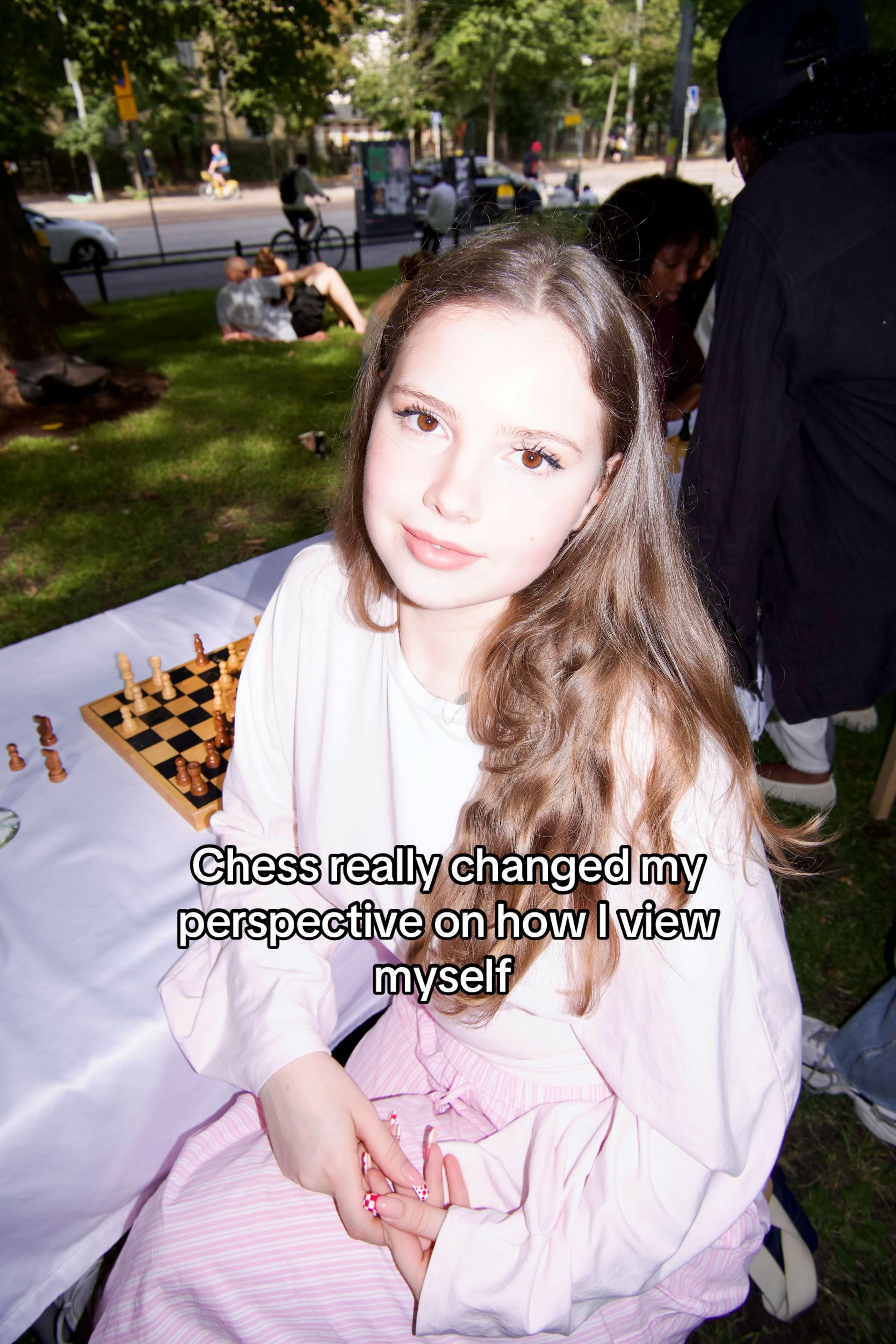 @Twitch @elena