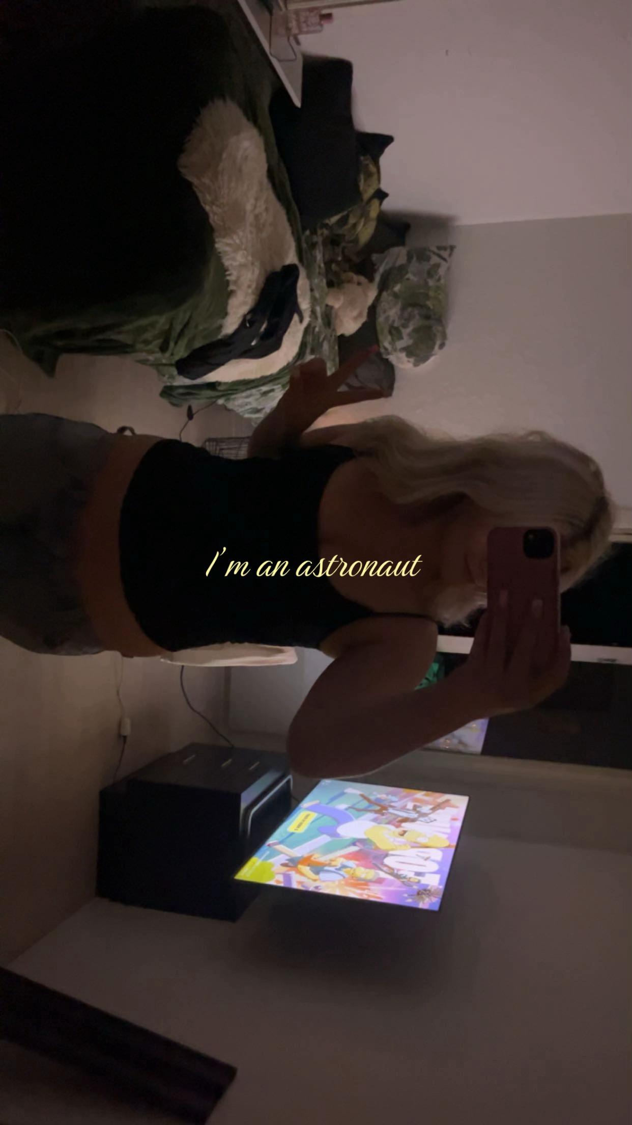 @Nova🦦