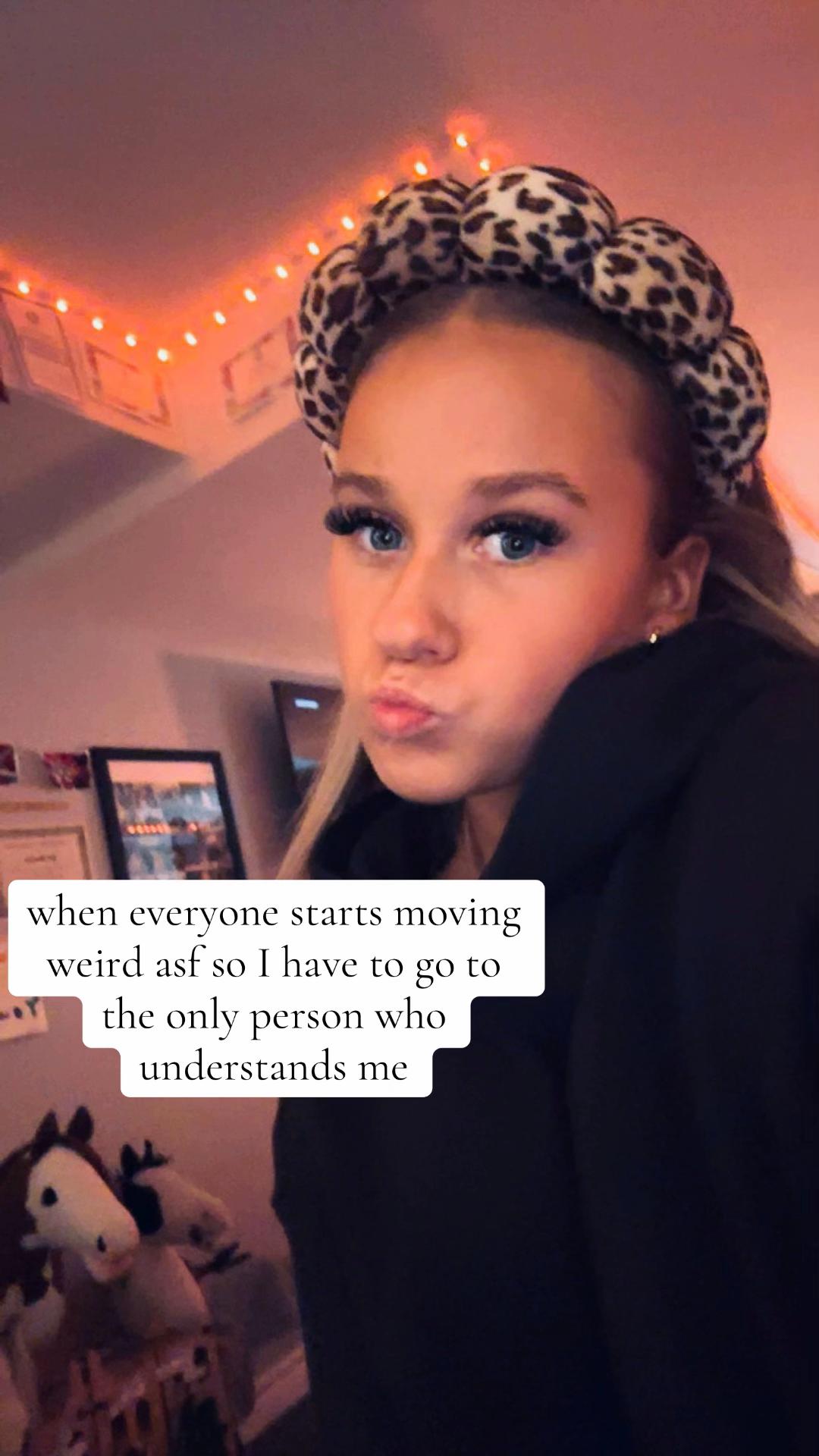 @𝓛𝓲𝓿 𝓜𝓪𝓻𝓸𝓷ó𝓿𝓪