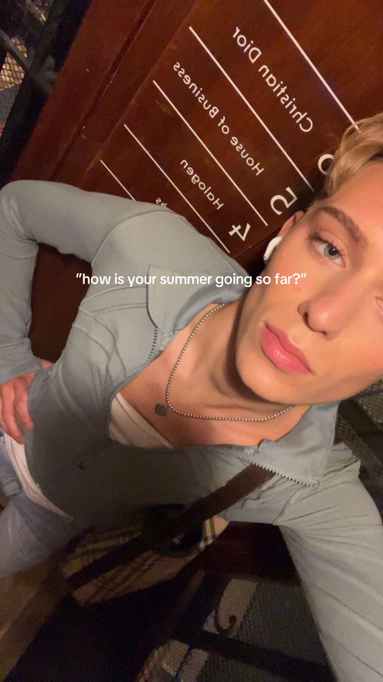 @Axelll