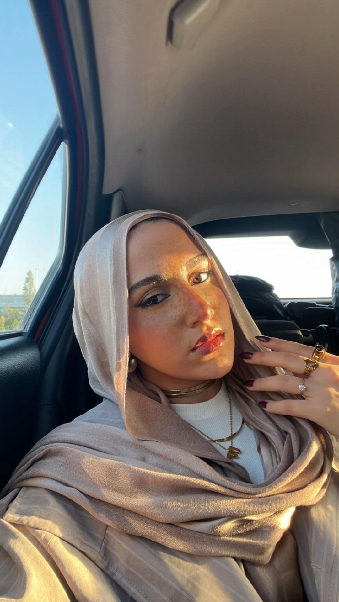 @𝓕