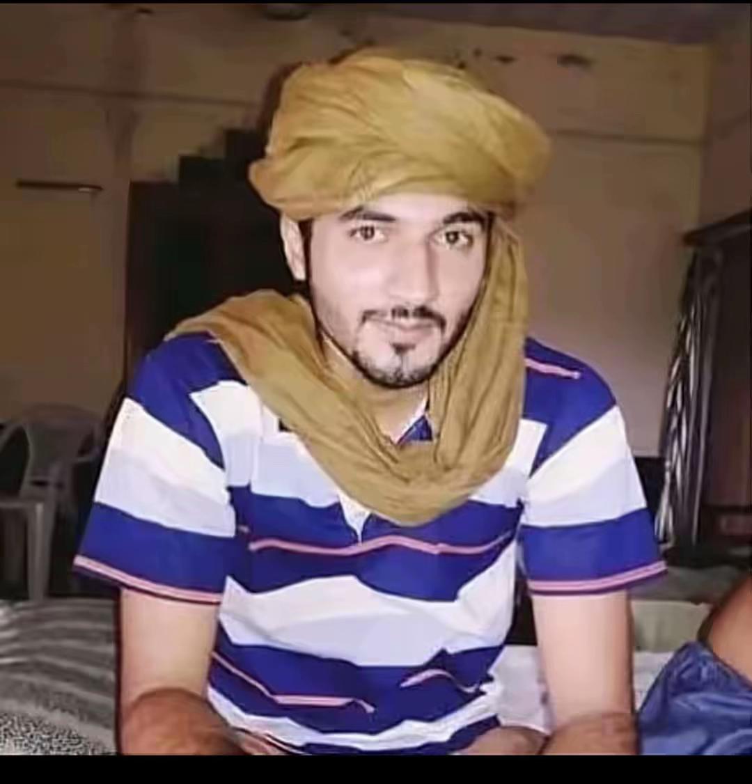 @شانی گجر🇪🇸