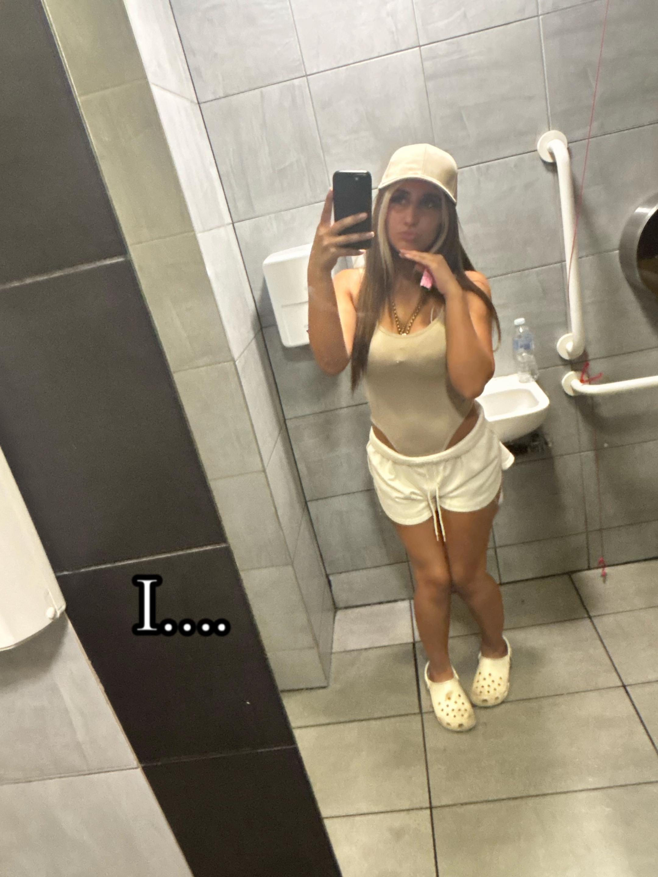 @leylalivexx