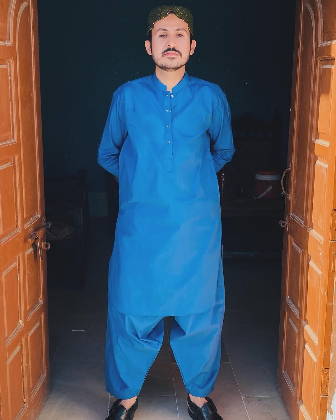 @TANVEER MALIK 🌿