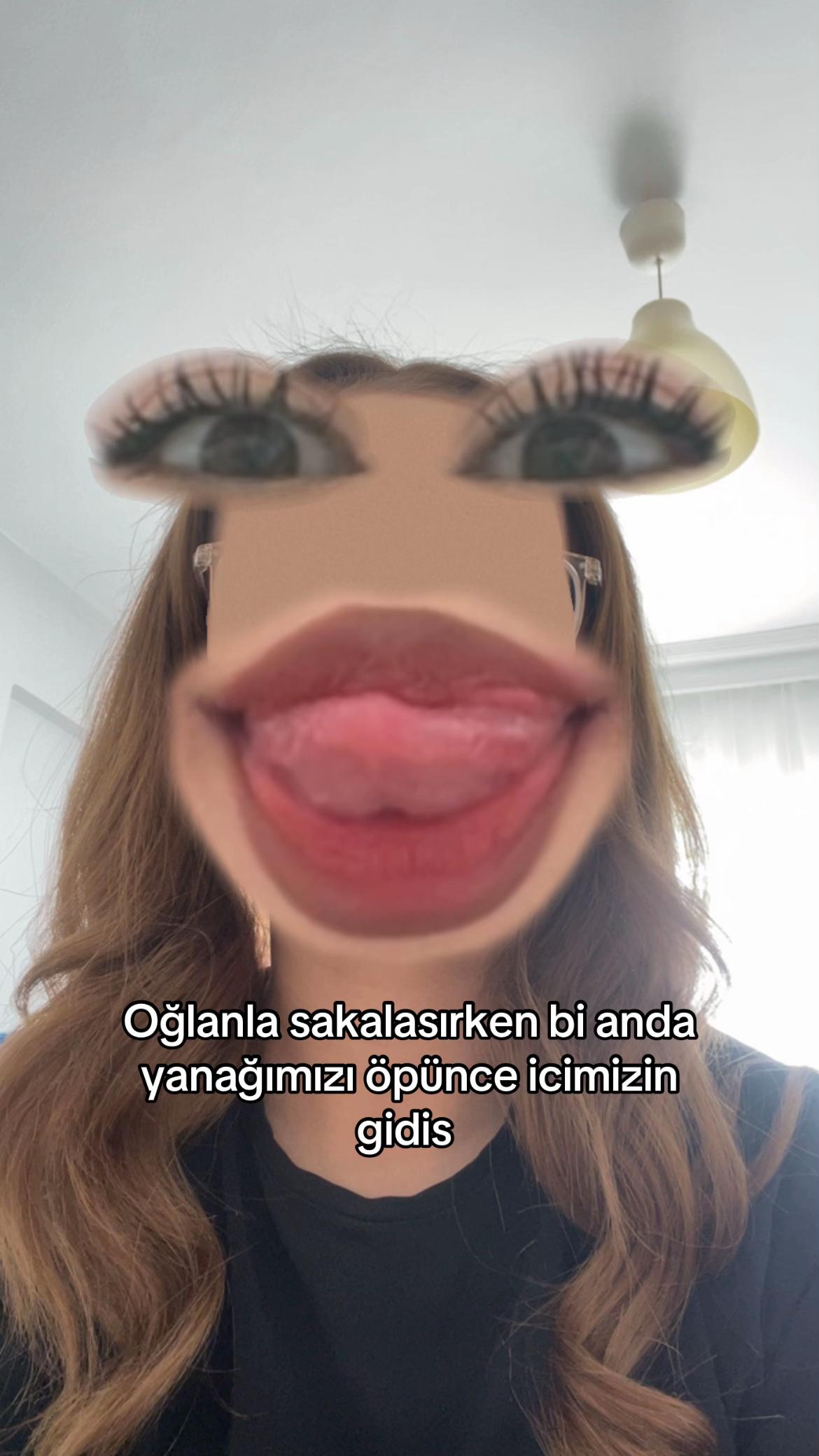 @𝑇𝑢𝑎𝑛𝑎