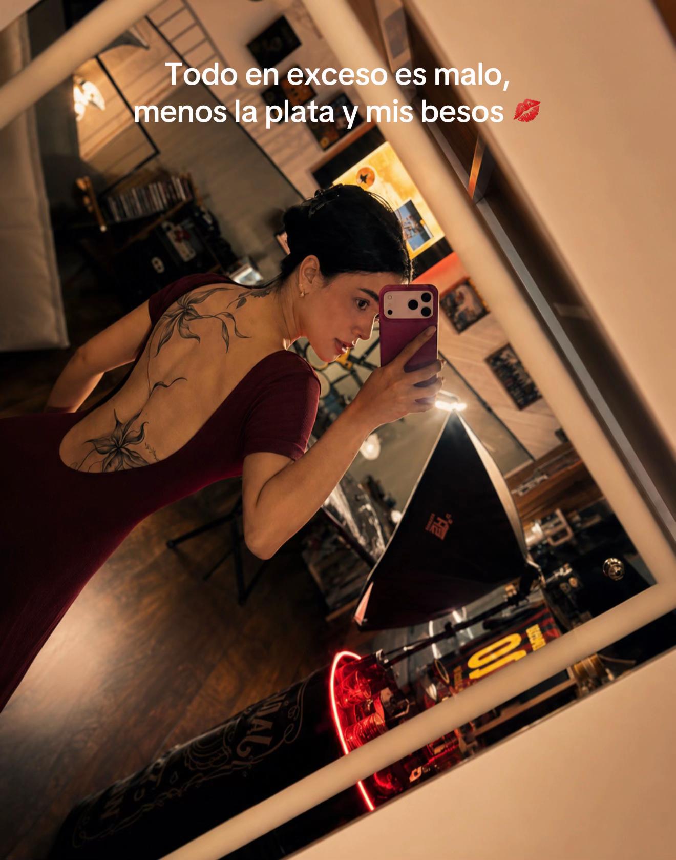 @Adela 🐼🩶