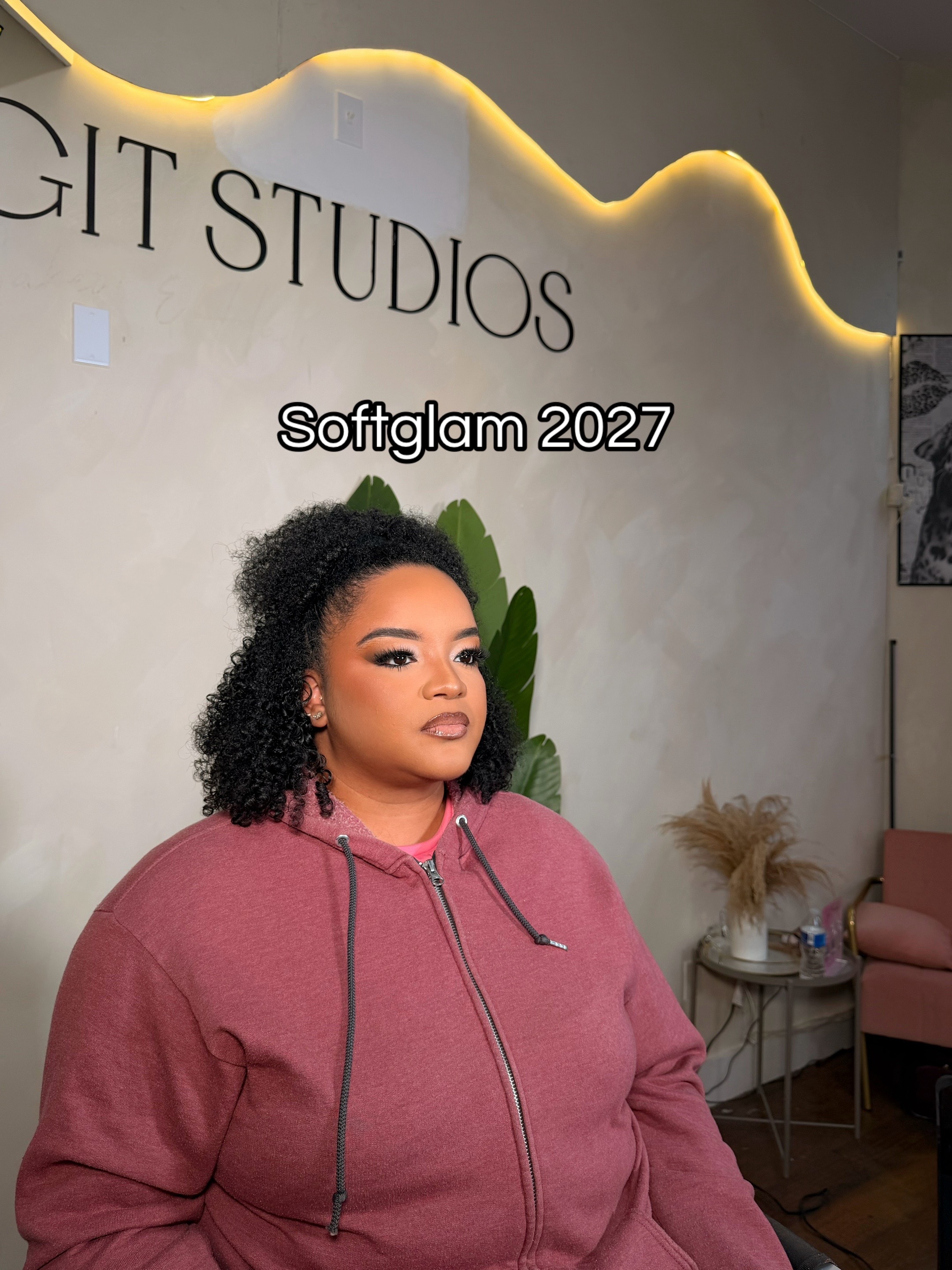 @Luxury Makeup Artist