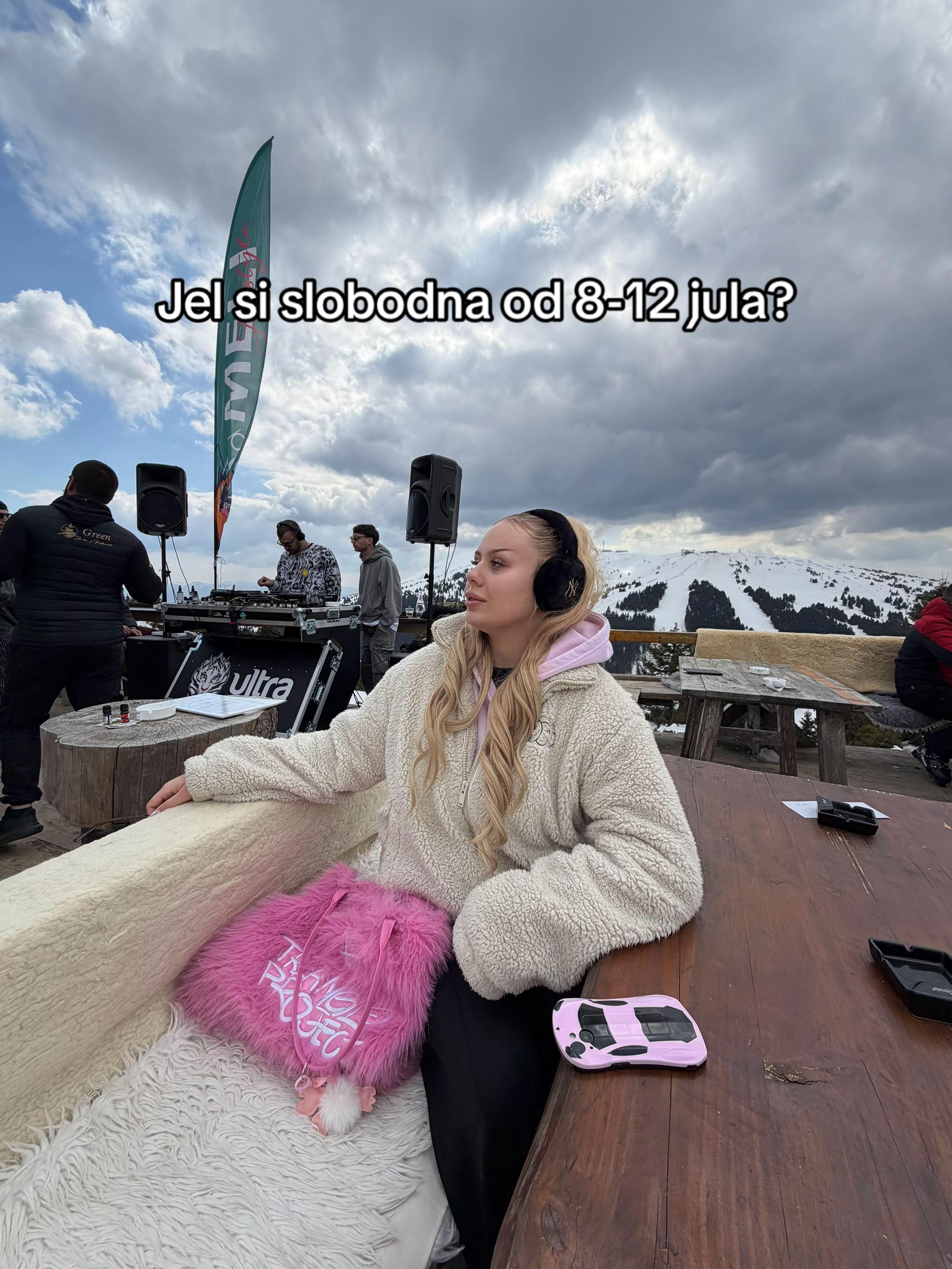 @Valentina