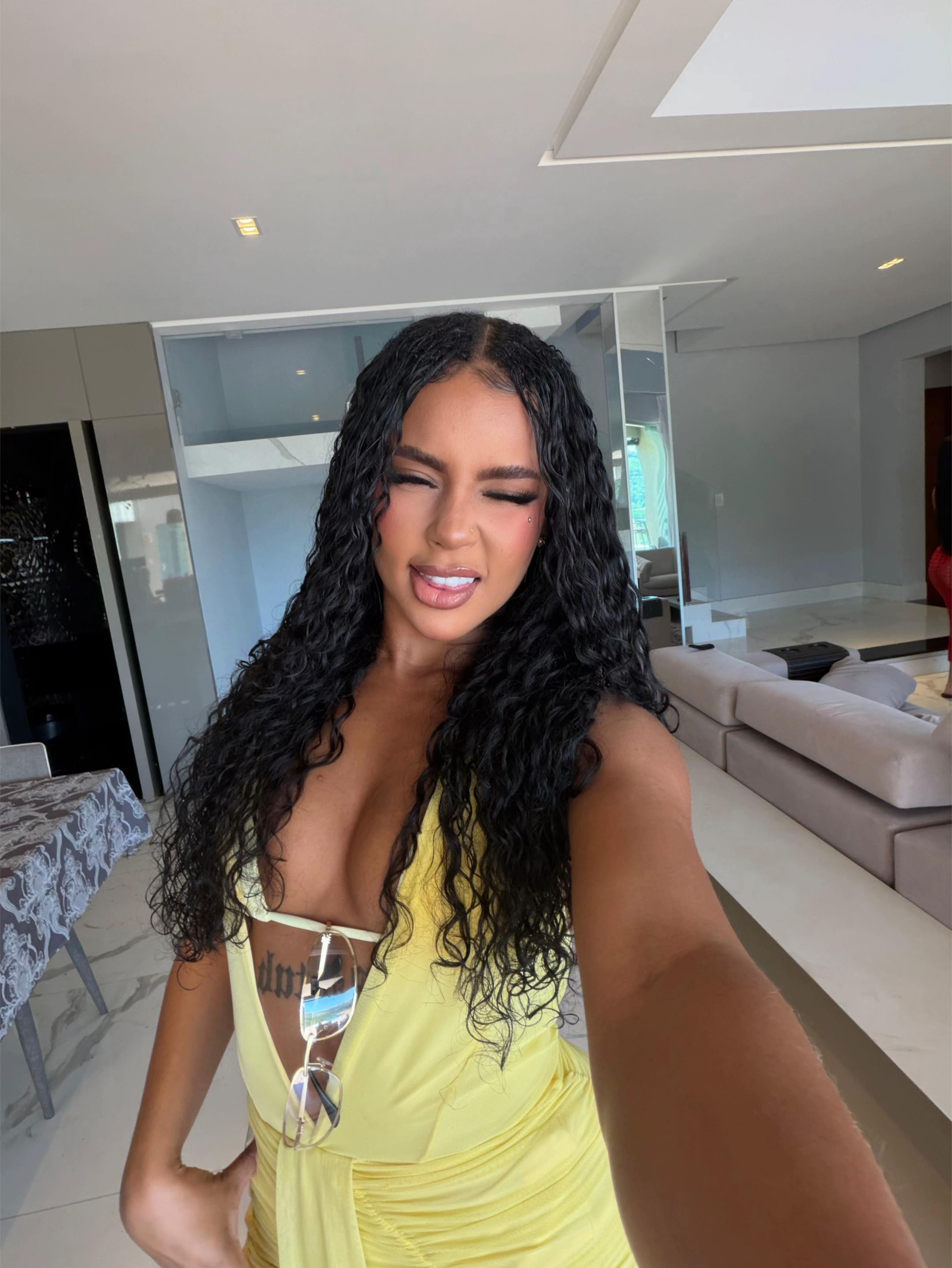 @Miireladeza💋
