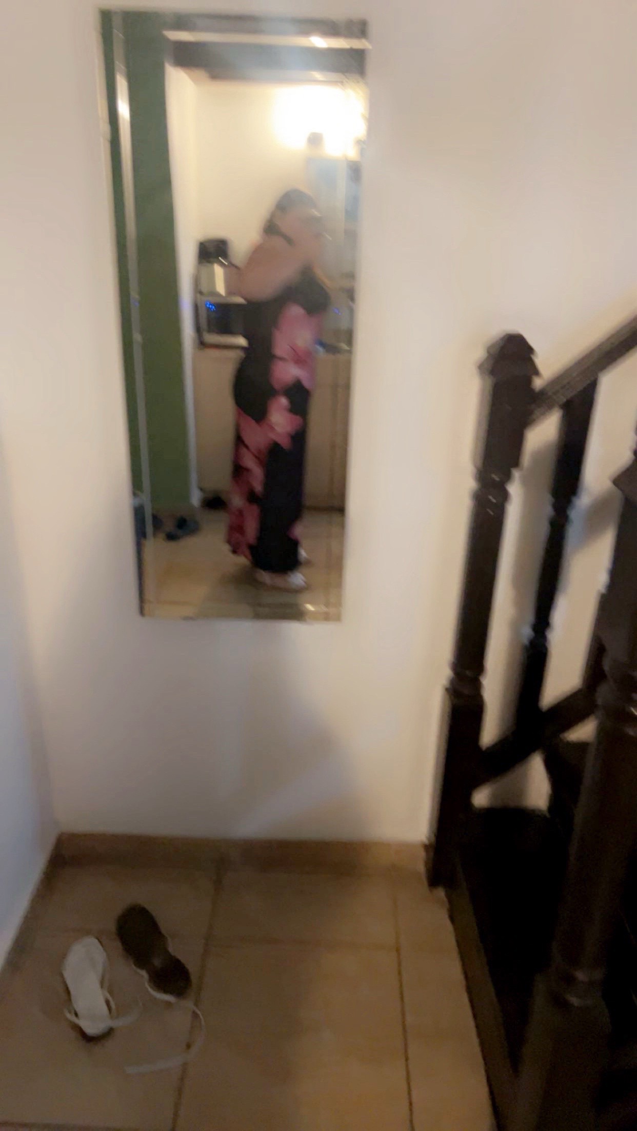@user493929460